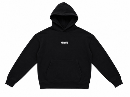 Schwarzer Hoodie von KNOWN, Produktansicht von vorn